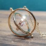 گردنبند زمان برگردان - تصویر 7